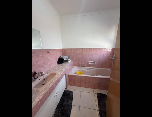 3 BEDROOM HOUSE FOR SALE IN RISANA
